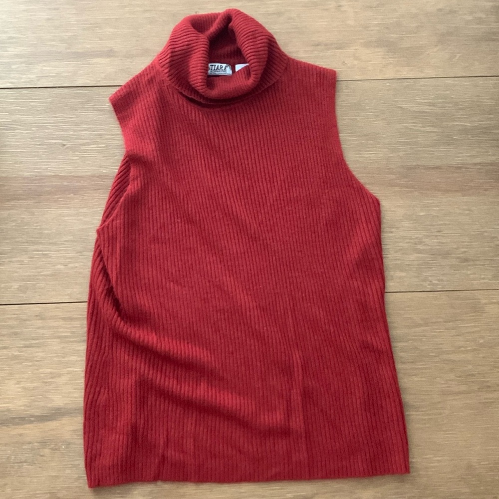Vintage Turtleneck Sleeveless Sweater